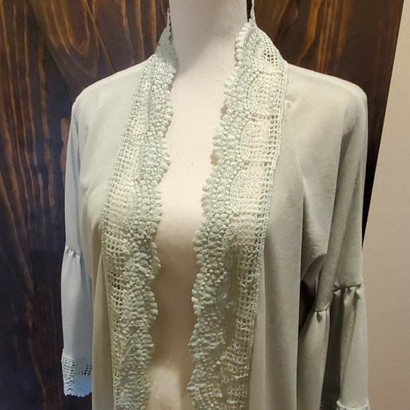 NWOT Mint Green Kimono Top - Picture 2 of 7